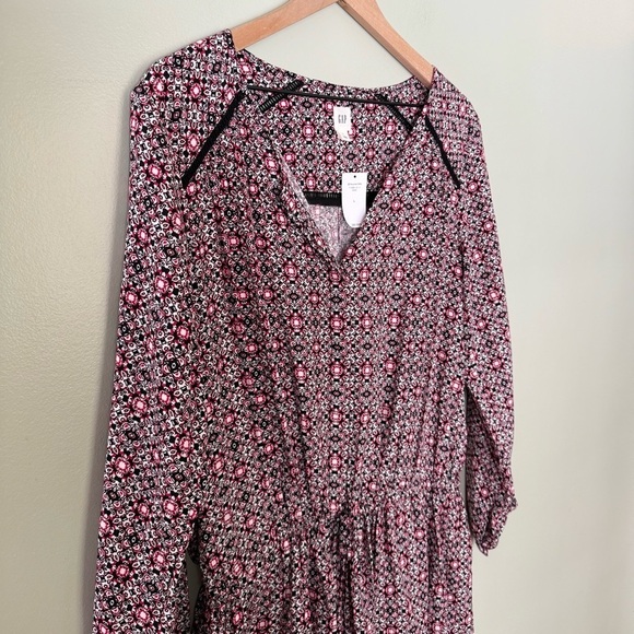 NWT GAP Geometric Pattern Tie Waist Long Sleeve Romper Black Pink White‎ Large - Picture 4 of 9